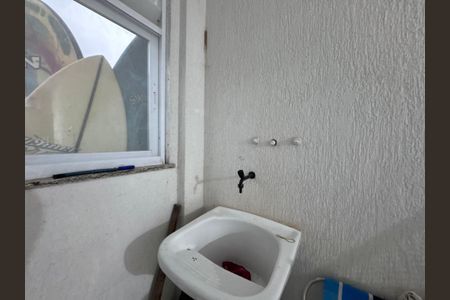 Apartamento à venda com 58m², 2 quartos e 1 vaga Apartamento à venda com 58m², 2 quartos e 1 vagaCozinha e Área de Serviço