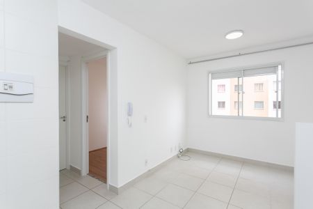 Sala de apartamento para alugar com 2 quartos, 32m² em Itaquera, São Paulo