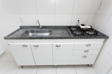 Apartamento para alugar com 32m², 2 quartos e sem vagaCozinha - Detalhe 
