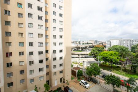 Quarto 1 - Vista  de apartamento para alugar com 2 quartos, 32m² em Itaquera, São Paulo