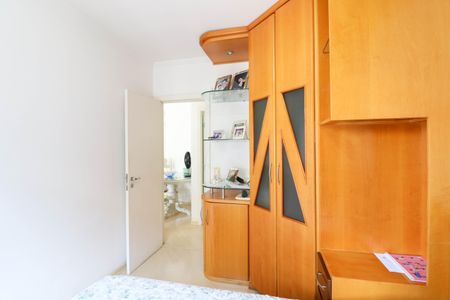 Apartamento à venda com 40m², 1 quarto e 1 vagaQuarto