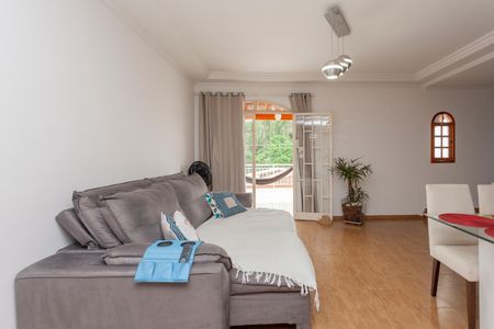 Casa para alugar com 300m², 3 quartos e 3 vagasSala