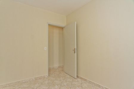 Quarto 1 de casa de condomínio para alugar com 2 quartos, 100m² em Jardim Santo Elias, São Paulo