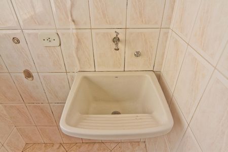 Casa de condomínio para alugar com 100m², 2 quartos e 1 vagaÁrea de Serviço