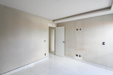 Casa à venda com 180m², 4 quartos e 3 vagasSuíte