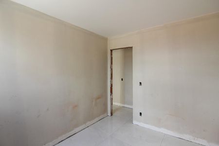 Casa à venda com 180m², 4 quartos e 3 vagas Casa à venda com 180m², 4 quartos e 3 vagasSemi - Suíte 1