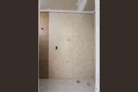 Casa à venda com 180m², 4 quartos e 3 vagas Casa à venda com 180m², 4 quartos e 3 vagasBanheiro da Suíte