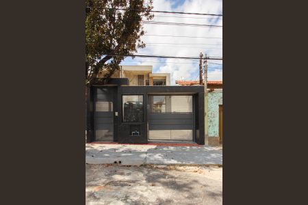 Casa à venda com 180m², 4 quartos e 3 vagasFachada