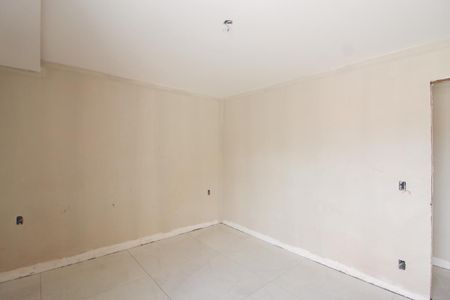 Casa à venda com 180m², 4 quartos e 3 vagas Casa à venda com 180m², 4 quartos e 3 vagasSuíte