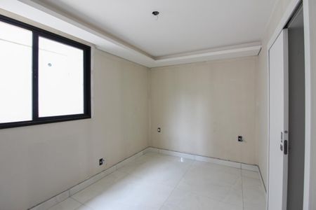 Casa à venda com 180m², 4 quartos e 3 vagasSuíte 3