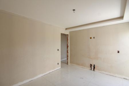 Casa à venda com 180m², 4 quartos e 3 vagas Casa à venda com 180m², 4 quartos e 3 vagasSuíte