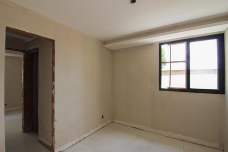 Casa à venda com 180m², 4 quartos e 3 vagas Casa à venda com 180m², 4 quartos e 3 vagasSemi - Suíte 1