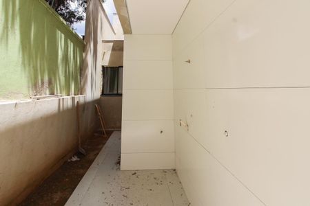 Casa à venda com 180m², 4 quartos e 3 vagas Casa à venda com 180m², 4 quartos e 3 vagasÁrea de Serviço