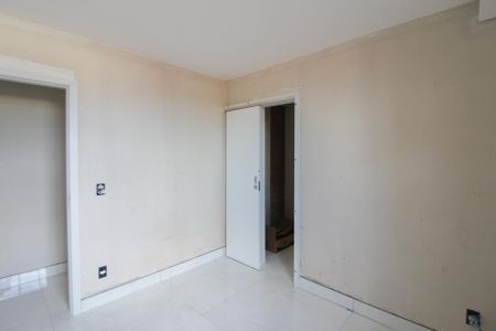 Casa à venda com 180m², 4 quartos e 3 vagasSuíte 2