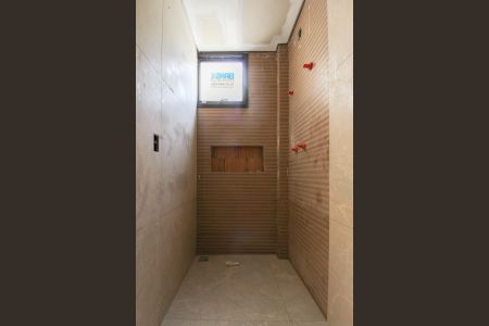 Casa à venda com 180m², 4 quartos e 3 vagas Casa à venda com 180m², 4 quartos e 3 vagasBanheiro da Suíte