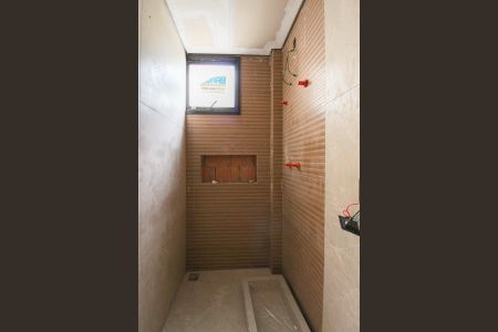 Casa à venda com 180m², 4 quartos e 3 vagasBanheiro da Suíte