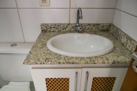 Apartamento à venda com 57m², 3 quartos e 1 vaga Apartamento à venda com 57m², 3 quartos e 1 vagaBanheiro do Quarto Suíte