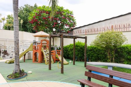 Apartamento à venda com 57m², 3 quartos e 1 vaga Apartamento à venda com 57m², 3 quartos e 1 vagaÁrea comum - Playground