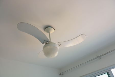 Sala de apartamento à venda com 3 quartos, 57m² em Del Castilho, Rio de Janeiro