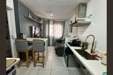 Sala e cozinha de apartamento à venda com 2 quartos, 33m² em Vila Ema, São Paulo