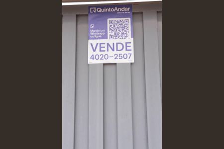 Casa à venda com 110m², 2 quartos e 3 vagas Casa à venda com 110m², 2 quartos e 3 vagasPlaquinha