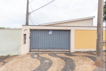 Casa à venda com 110m², 2 quartos e 3 vagas Casa à venda com 110m², 2 quartos e 3 vagasPlaquinha