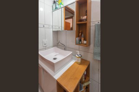 Casa à venda com 110m², 2 quartos e 3 vagas Casa à venda com 110m², 2 quartos e 3 vagasBanheiro