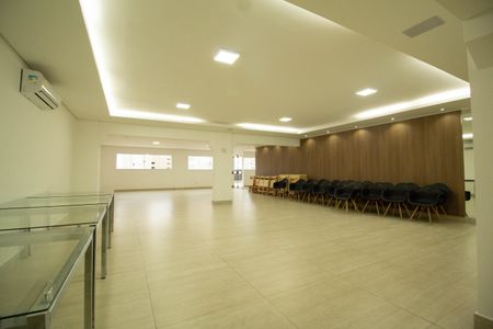 Apartamento para alugar com 43m², 2 quartos e 1 vaga Apartamento para alugar com 43m², 2 quartos e 1 vagaÁrea comum - Salão de festas
