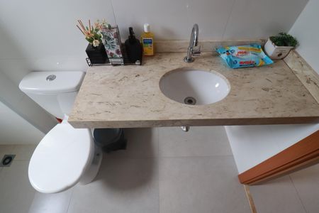 Apartamento para alugar com 64m², 2 quartos e 2 vagasBanheiro 