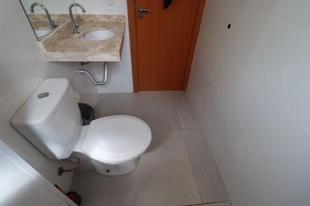 Apartamento para alugar com 64m², 2 quartos e 2 vagasBanheiro 