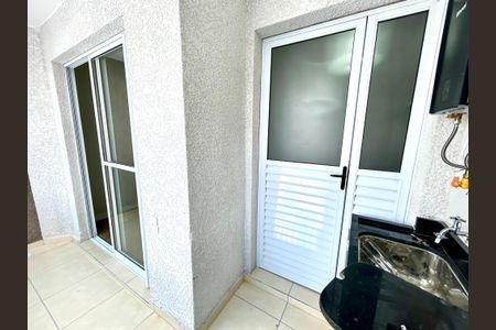 Apartamento à venda com 55m², 2 quartos e 1 vaga Apartamento à venda com 55m², 2 quartos e 1 vagaÁrea de Serviço