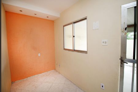 Sala de casa para alugar com 1 quarto, 70m² em Vista Alegre, Rio de Janeiro