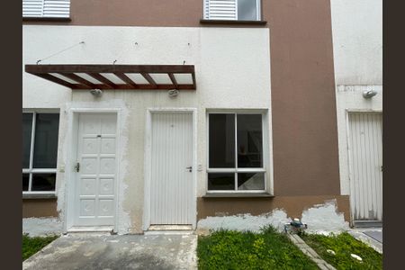 Casa de condomínio para alugar com 85m², 2 quartos e 1 vagaFachada