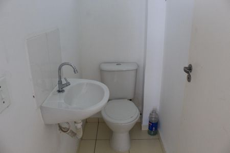 Lavabo de casa de condomínio para alugar com 2 quartos, 85m² em Água Espraiada (caucaia do Alto), Cotia