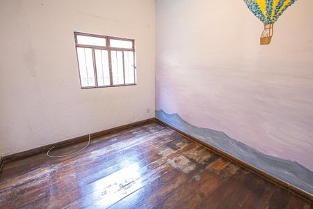 Casa à venda com 182m², 5 quartos e 4 vagasquarto 1