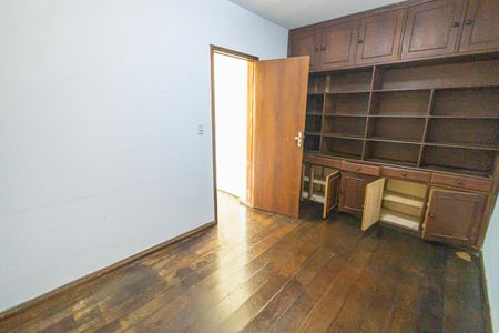 Casa à venda com 182m², 5 quartos e 4 vagasquarto 4