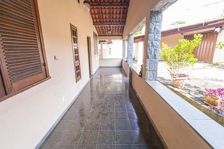 Casa à venda com 182m², 5 quartos e 4 vagasvaranda