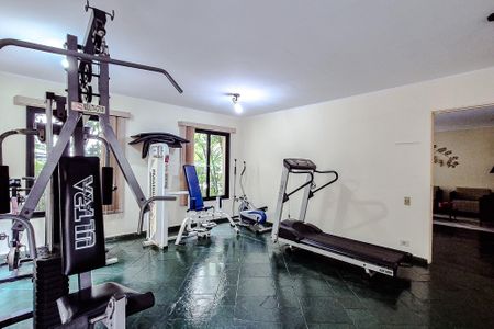 Apartamento à venda com 112m², 2 quartos e 2 vagas Apartamento à venda com 112m², 2 quartos e 2 vagasÁrea comum - Academia