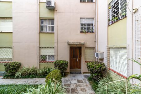 Apartamento à venda com 70m², 3 quartos e 1 vaga Apartamento à venda com 70m², 3 quartos e 1 vagaFachada