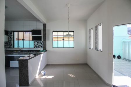 Sala de casa para alugar com 3 quartos, 110m² em Centro, Nilópolis