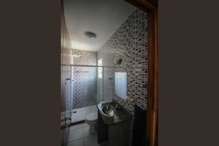 Banheiro da Suíte de casa para alugar com 3 quartos, 110m² em Centro, Nilópolis