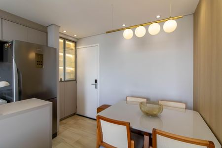 Apartamento à venda com 42m², 2 quartos e 1 vaga Apartamento à venda com 42m², 2 quartos e 1 vagaSala
