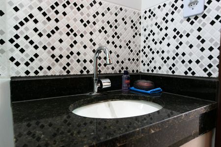 Apartamento para alugar com 38m², 2 quartos e sem vagaBanheiro