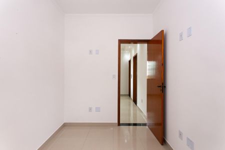 Quarto 1 de apartamento para alugar com 2 quartos, 38m² em Vila Granada, São Paulo