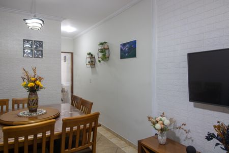 Sala de casa à venda com 2 quartos, 85m² em Vila Nhocuné, São Paulo