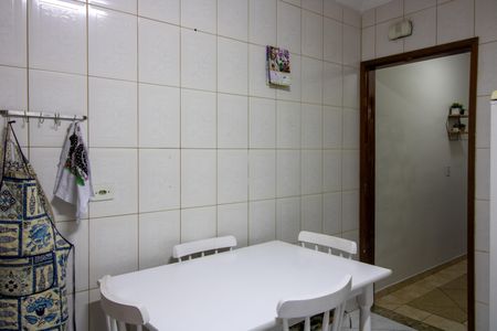 Casa à venda com 85m², 2 quartos e 2 vagas Casa à venda com 85m², 2 quartos e 2 vagasCozinha