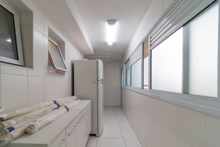 Apartamento para alugar com 241m², 4 quartos e 4 vagasÁrea de Serviço