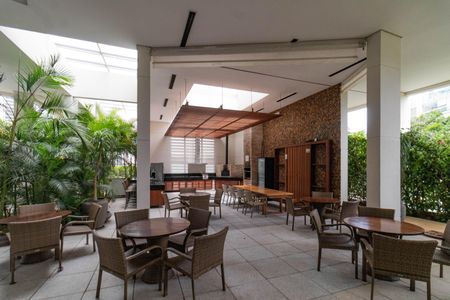 Apartamento para alugar com 241m², 4 quartos e 4 vagasChurrasqueira