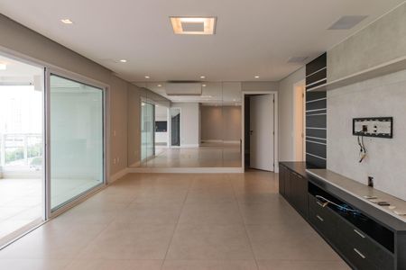 Sala de apartamento para alugar com 4 quartos, 241m² em Água Branca, São Paulo