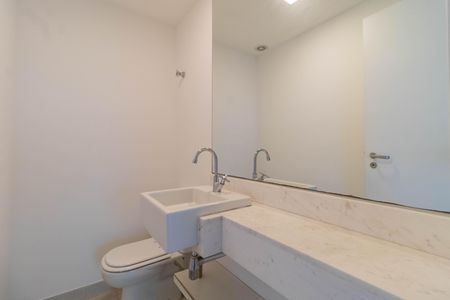 Apartamento para alugar com 241m², 4 quartos e 4 vagasLavabo